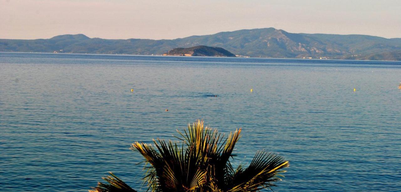 Apartamento Eleni'S Sea View Adults Only Pefkochori Exterior foto